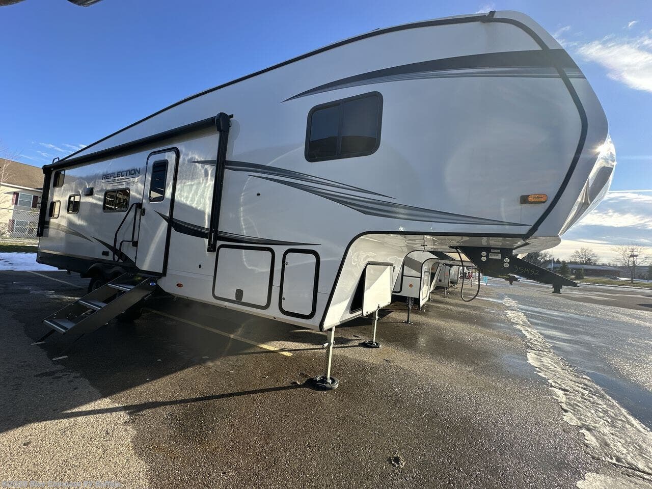 2025 Reflection 100 Series 27BH by Grand Design from Blue Compass RV Buffalo in West Seneca, New York