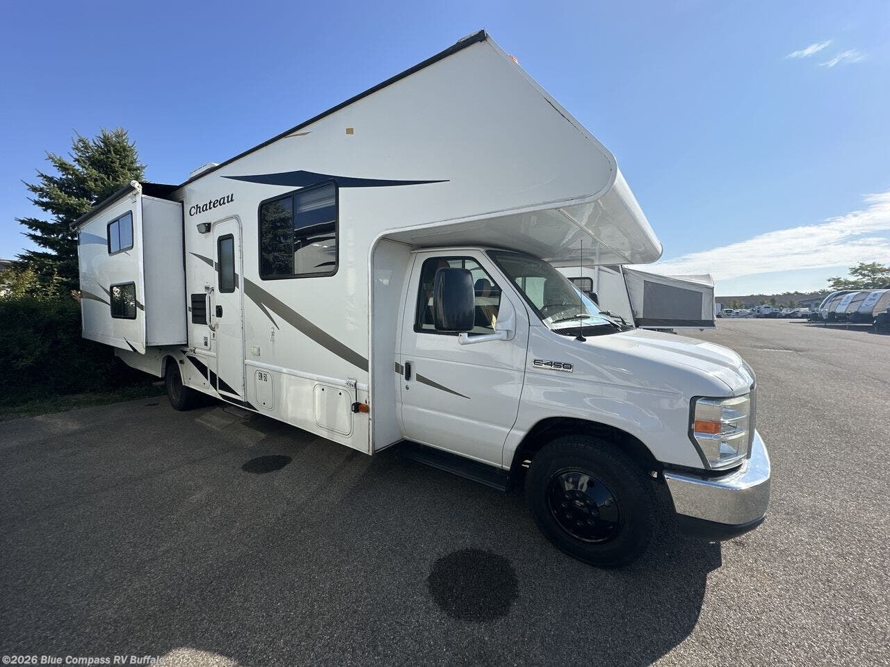 2010 Chateau 31B by Thor Motor Coach from Blue Compass RV Buffalo in West Seneca, New York