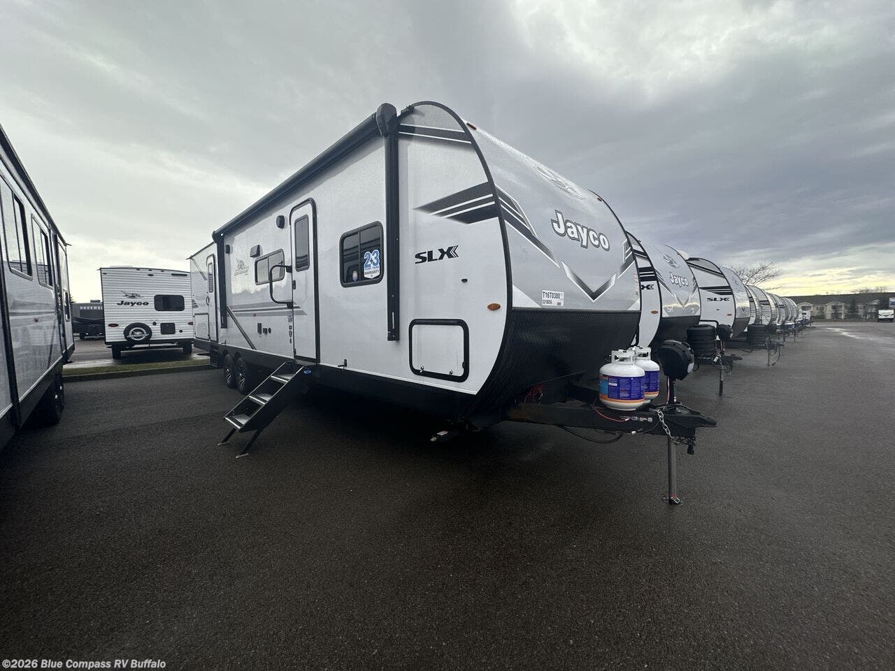 New 2026 Jayco Jay Flight SLX 321BDS available in West Seneca, New York