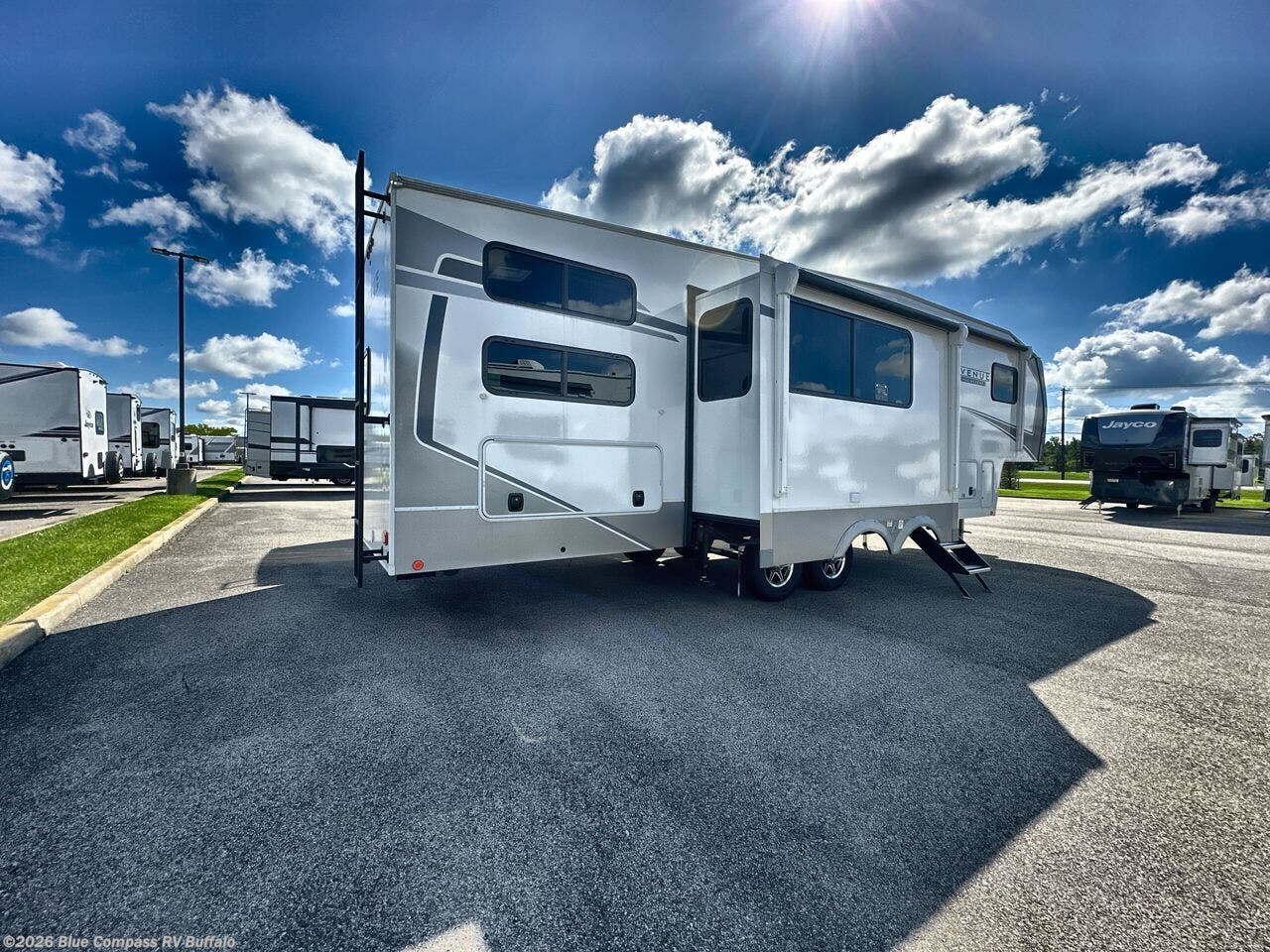 New 2026 Alliance RV Avenue All-Access 30BH available in West Seneca, New York