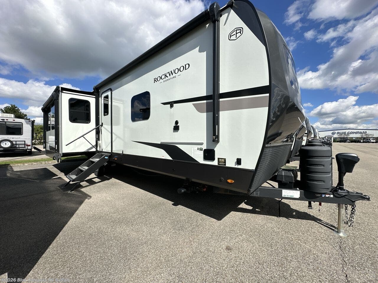 2026 Rockwood Signature 8337RL by Forest River from Blue Compass RV Buffalo in West Seneca, New York
