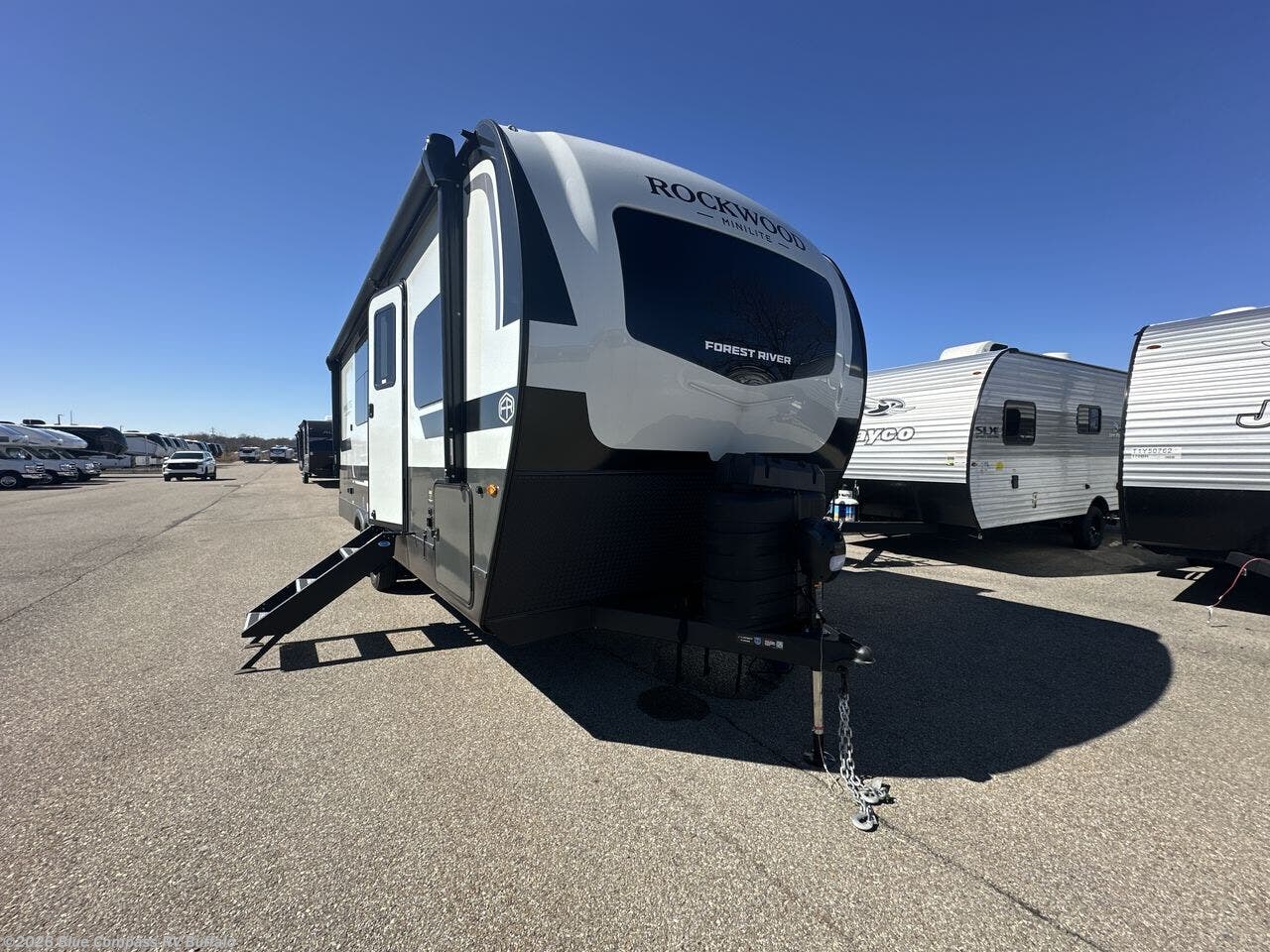 New 2026 Forest River Rockwood Mini Lite 2522FB available in West Seneca, New York