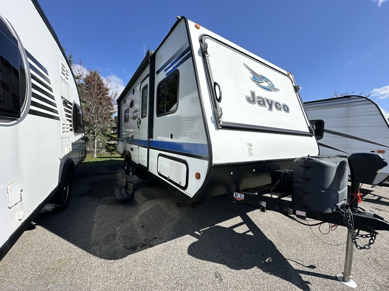 2018 Jay Feather X23B by Jayco from Blue Compass RV Buffalo in West Seneca, New York