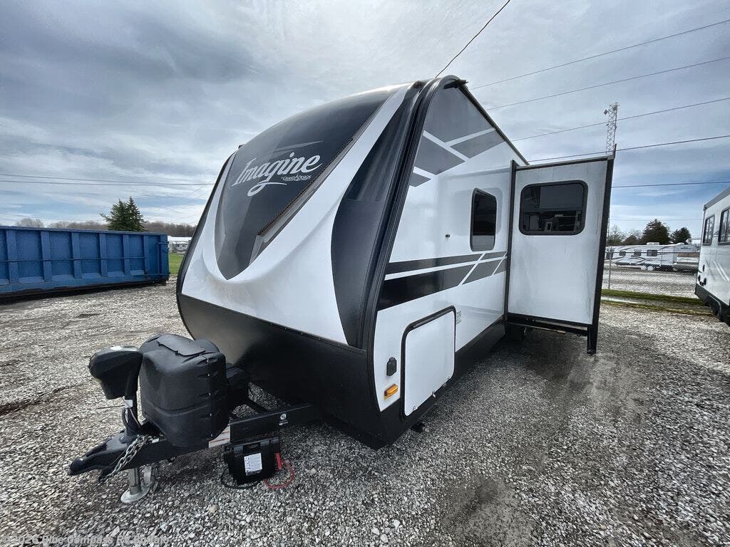 Used 2019 Grand Design Imagine 2800BH available in West Seneca, New York