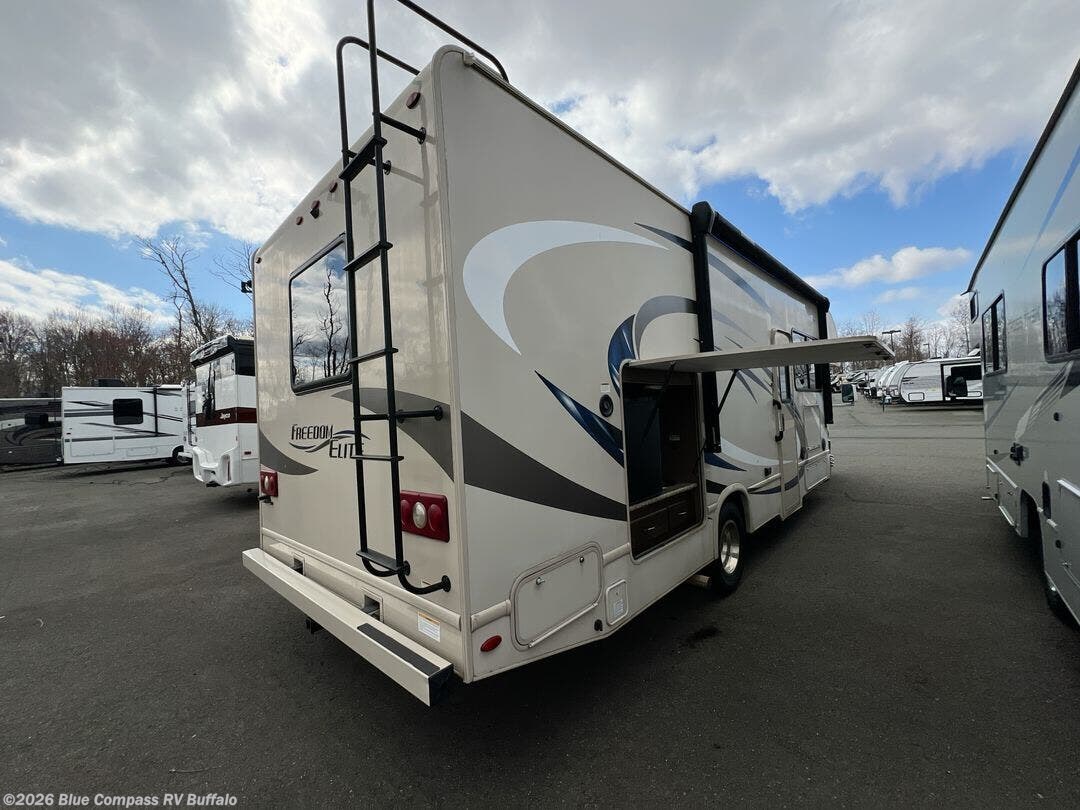 2018 Freedom Elite 29FE by Thor Motor Coach from Blue Compass RV Buffalo in West Seneca, New York