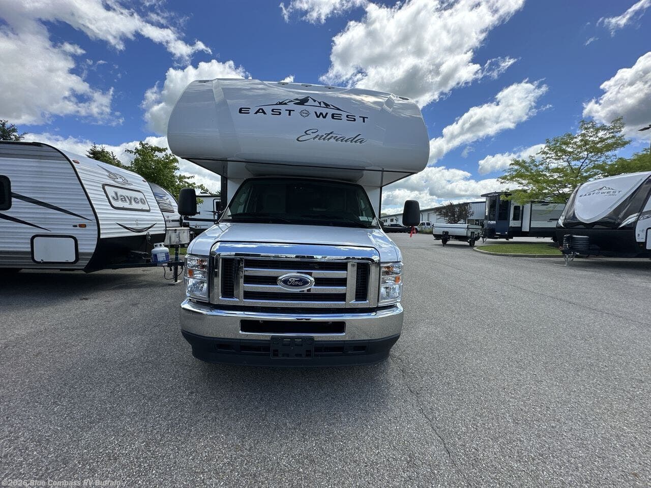 Used 2023 East to West Entrada 3100FB available in West Seneca, New York