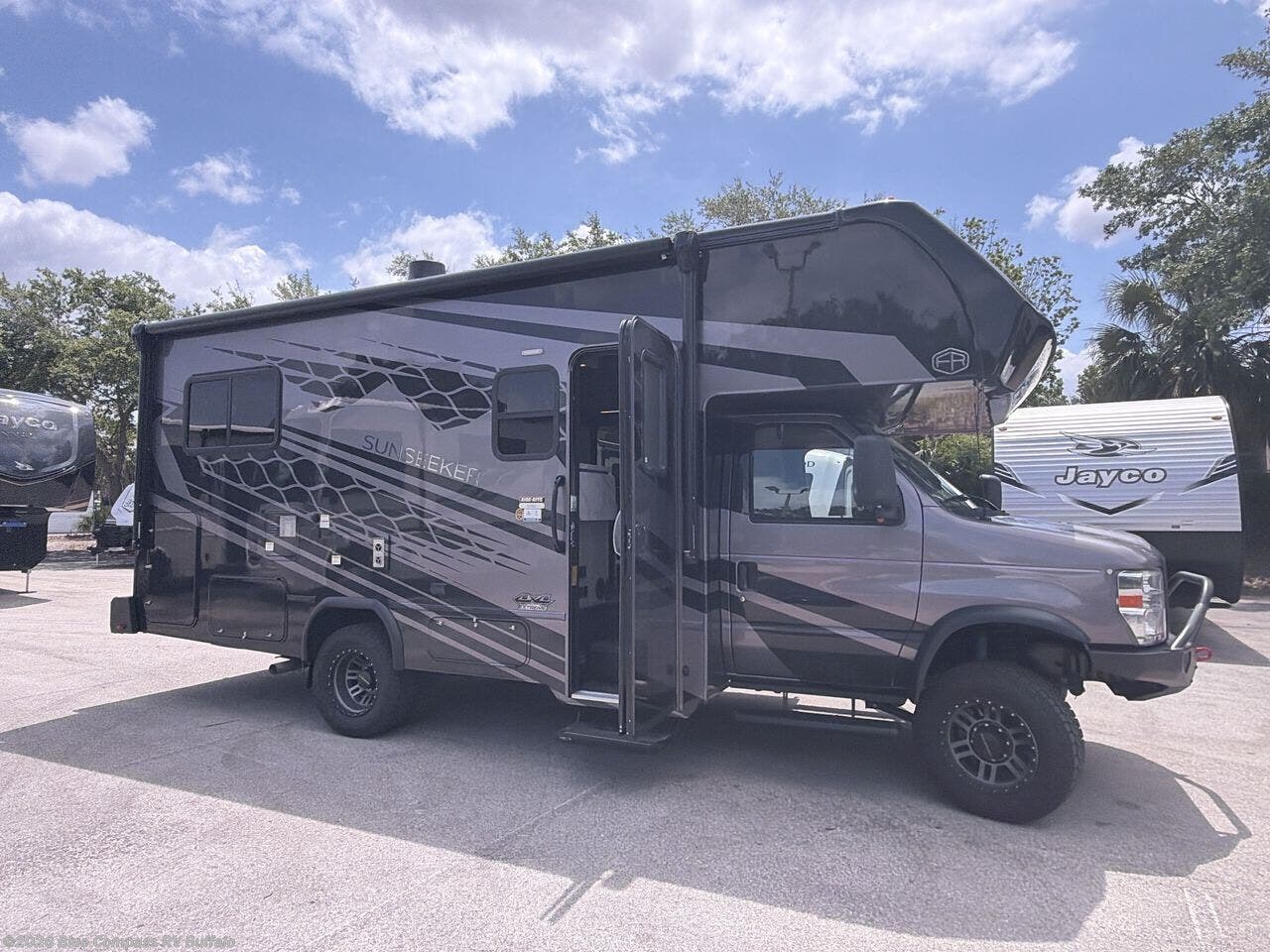 New 2026 Forest River Sunseeker 23504X4 available in West Seneca, New York