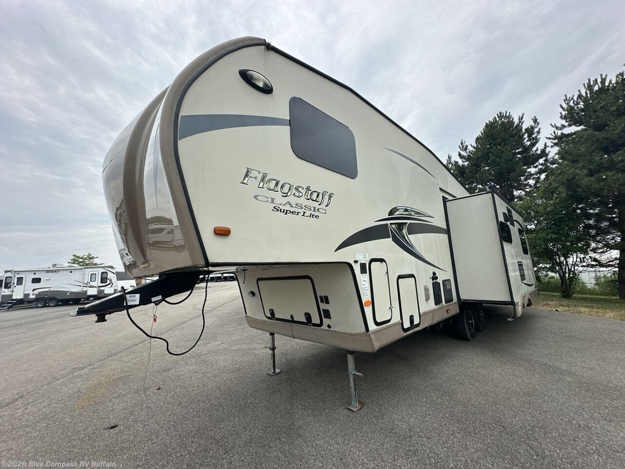 Used 2015 Forest River Flagstaff Classic Super Lite 8528IKWS available in West Seneca, New York
