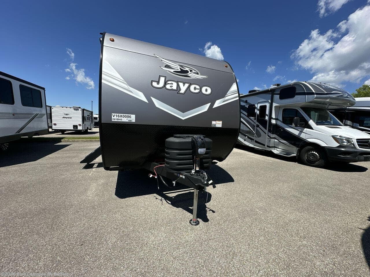 New 2027 Jayco Jay Flight SLX 261BHS available in West Seneca, New York