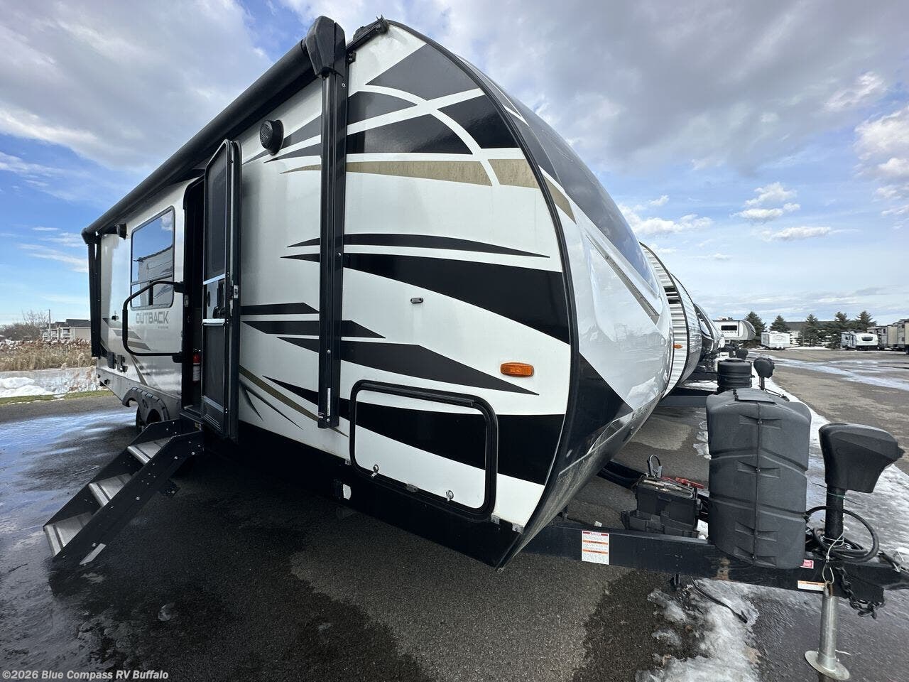 2021 Outback 221UMD by Keystone from Blue Compass RV Buffalo in West Seneca, New York