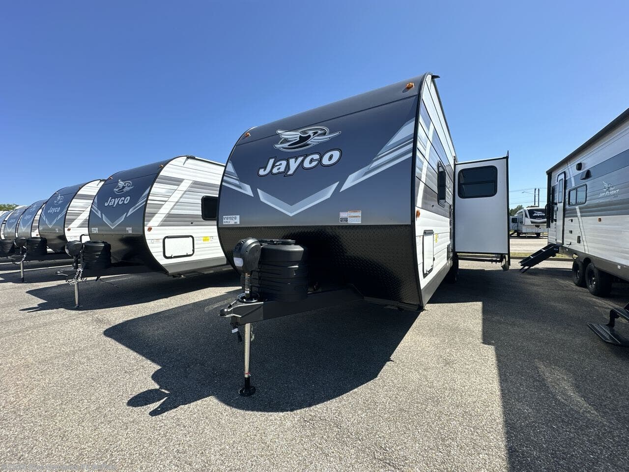 New 2027 Jayco Jay Flight 262RLS available in West Seneca, New York
