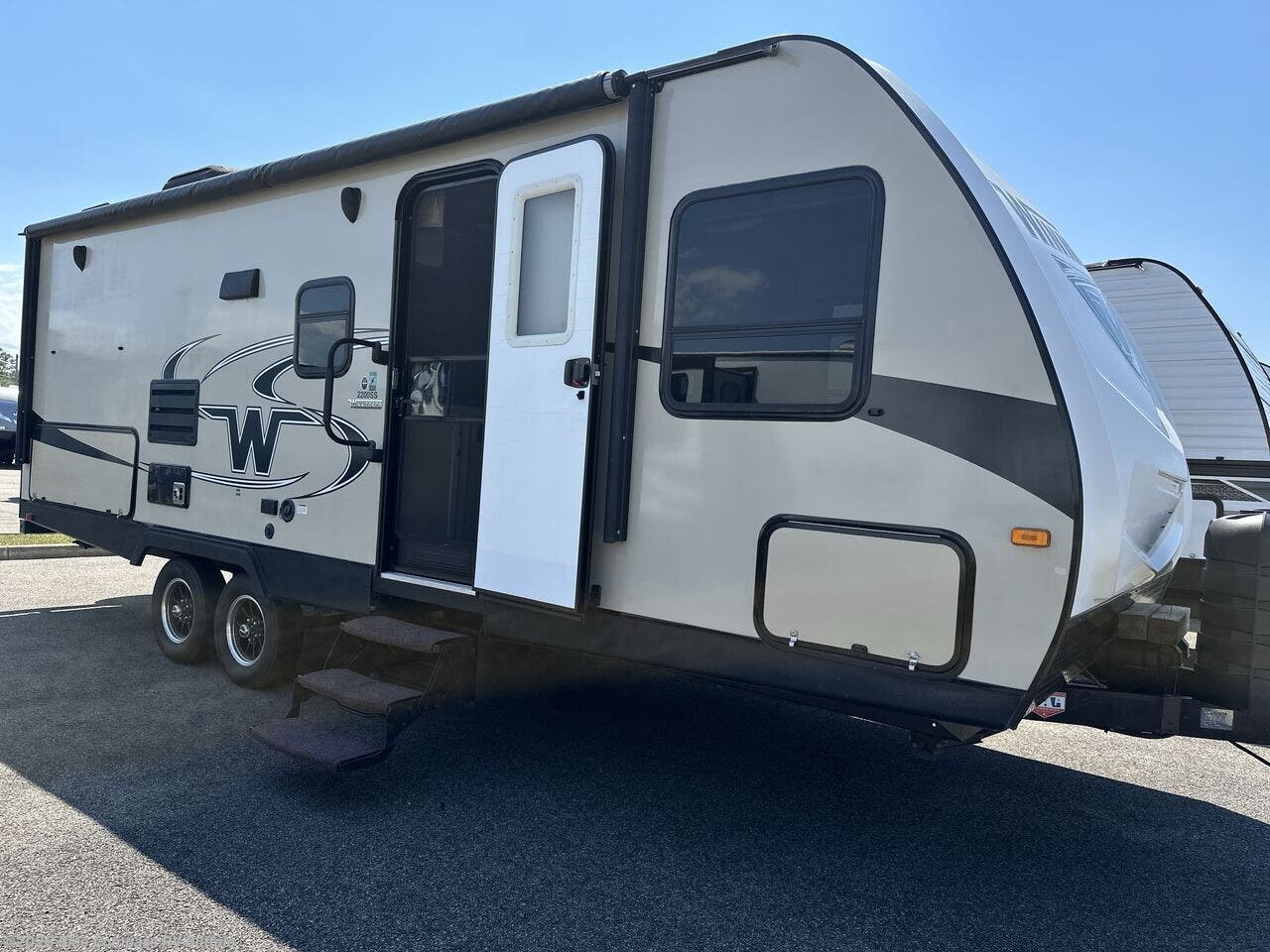 2018 Minnie 2200 SS by Winnebago from Blue Compass RV Buffalo in West Seneca, New York