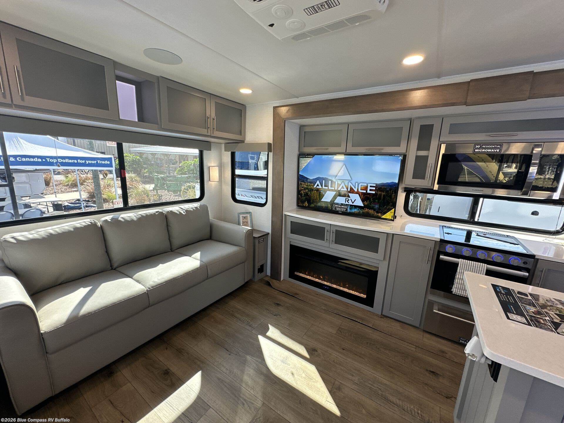 New 2027 Alliance RV Avenue 332RL available in West Seneca, New York