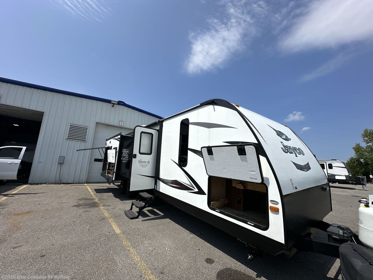 2016 White Hawk 33RSKS by Jayco from Blue Compass RV Buffalo in West Seneca, New York