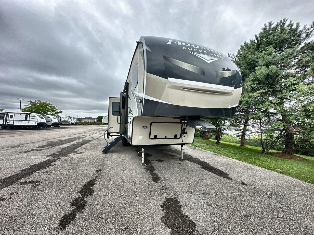 Used 2021 Forest River Flagstaff Super Lite 529RBS available in West Seneca, New York