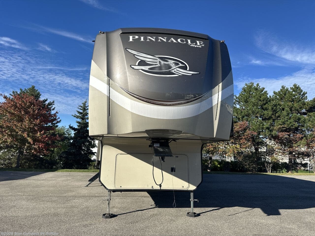 Used 2020 Jayco Pinnacle 37MDQS available in West Seneca, New York