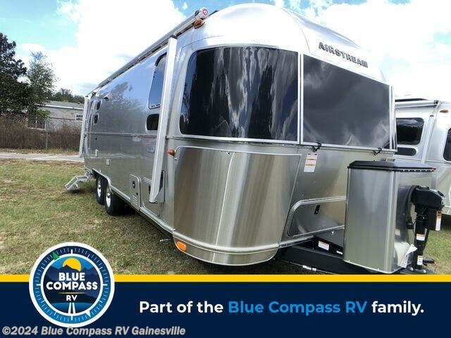 New 2024 Airstream Globetrotter 25FB Twin available in Alachua, Florida