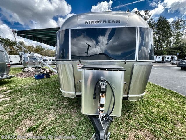 2025 International 27FB Queen by Airstream from Blue Compass RV Gainesville in Alachua, Florida