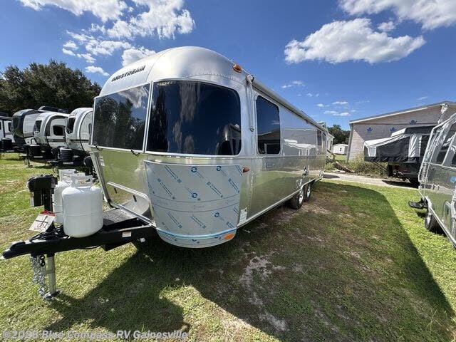 New 2026 Airstream Globetrotter 27FB available in Alachua, Florida