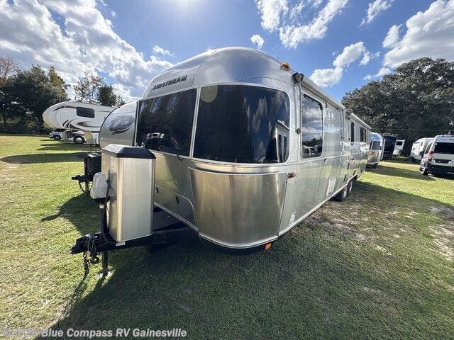 Used 2021 Airstream International 27FB available in Alachua, Florida