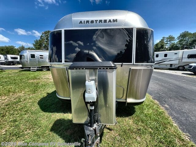 Used 2018 Airstream Classic 33FB available in Alachua, Florida