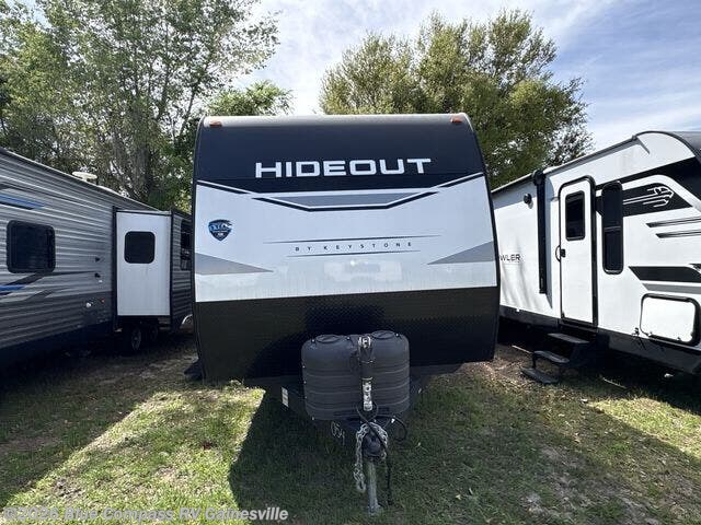 Used 2023 Keystone Hideout 31BRD available in Alachua, Florida
