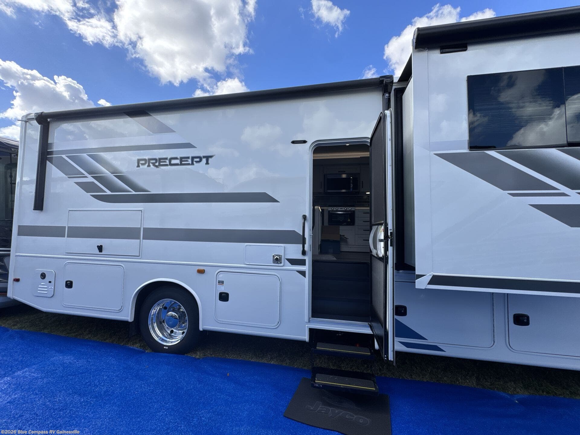 New 2026 Jayco Precept 31UL available in Alachua, Florida