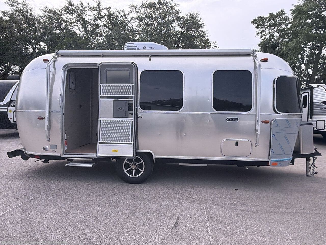 New 2026 Airstream Caravel 22FB available in Alachua, Florida