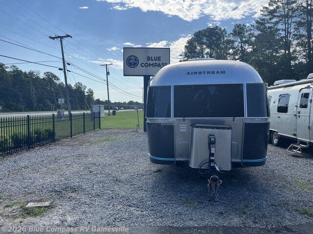 New 2027 Airstream Flying Cloud 25FB Twin available in Alachua, Florida
