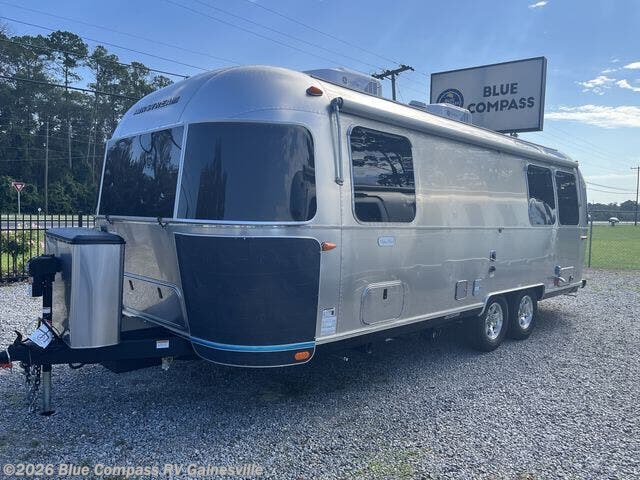 2027 Flying Cloud 25FB Twin by Airstream from Blue Compass RV Gainesville in Alachua, Florida