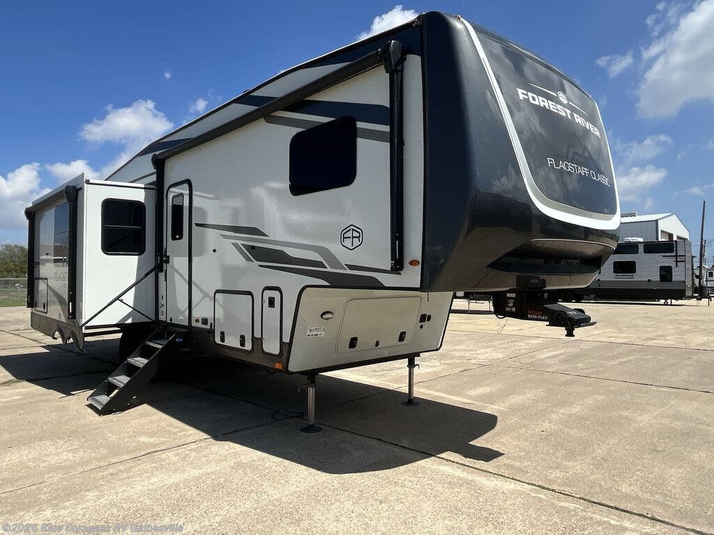 2025 Flagstaff Classic 331RL by Forest River from Blue Compass RV Gainesville in Alachua, Florida