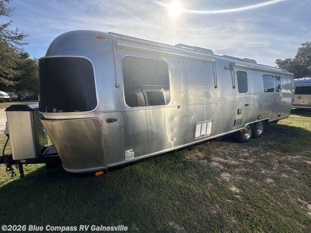 2018 Classic 33FBQ by Airstream from Blue Compass RV Gainesville in Alachua, Florida