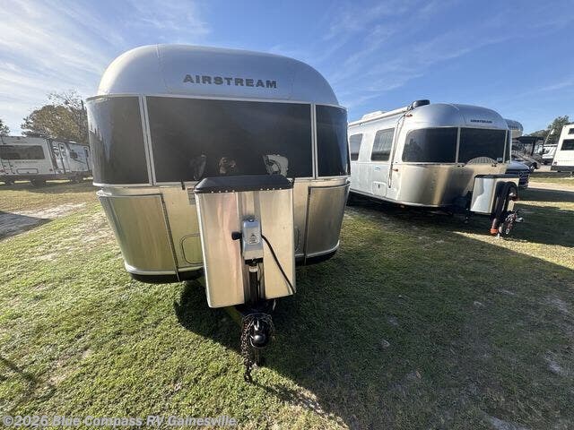 Used 2018 Airstream Classic 33FBQ available in Alachua, Florida
