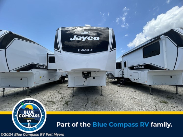New 2024 Jayco Eagle HT 29DDB available in Fort Myers, Florida