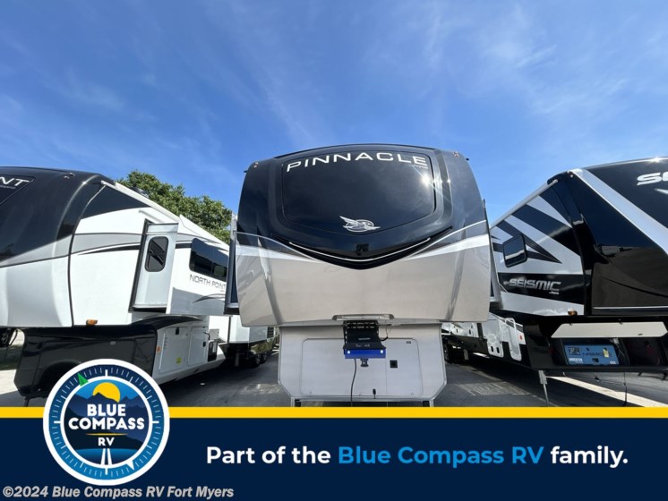 New 2024 Jayco Pinnacle 38FLGS available in Fort Myers, Florida