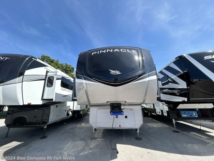 New 2024 Jayco Pinnacle 38FLGS available in Fort Myers, Florida