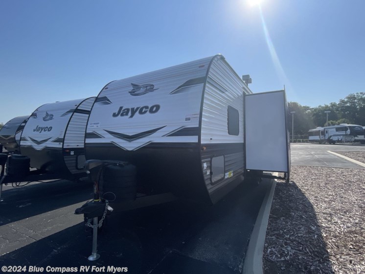 New 2024 Jayco Jay Flight SLX 261BHS available in Fort Myers, Florida