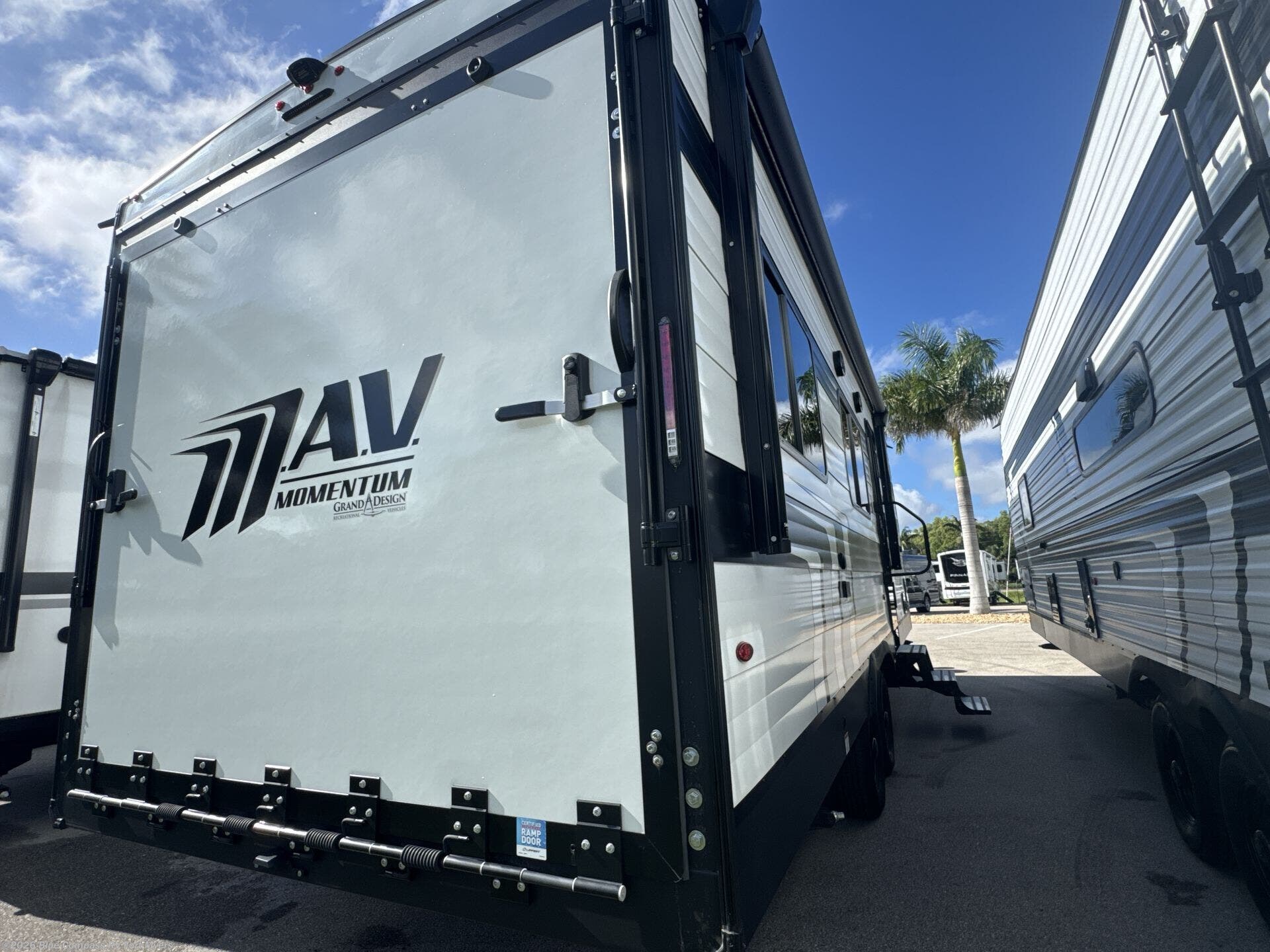 2025 Momentum MAV 24MAV by Grand Design from Blue Compass RV Fort Myers in Fort Myers, Florida