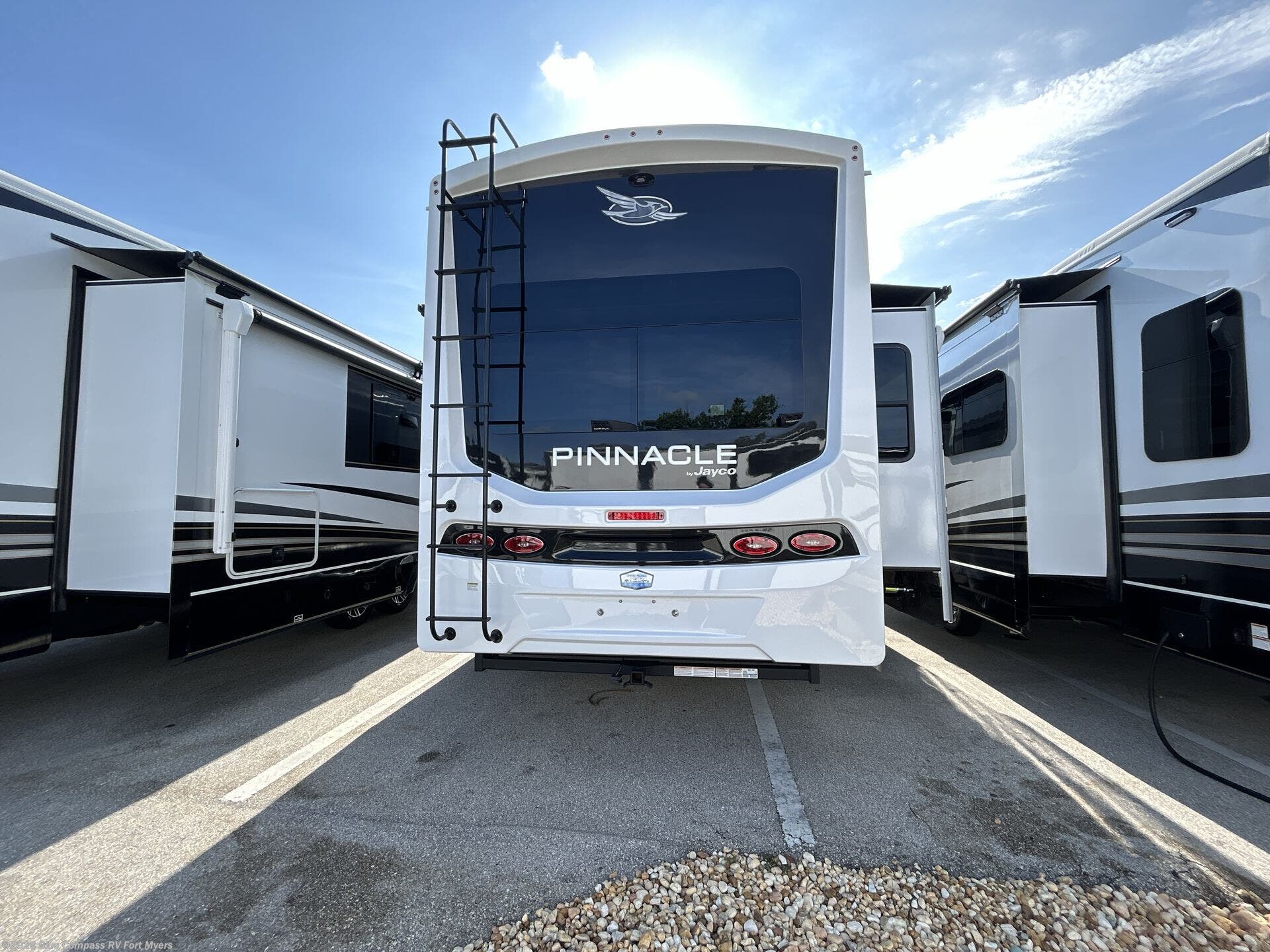 2025 Pinnacle 38KPTS by Jayco from Blue Compass RV Fort Myers in Fort Myers, Florida