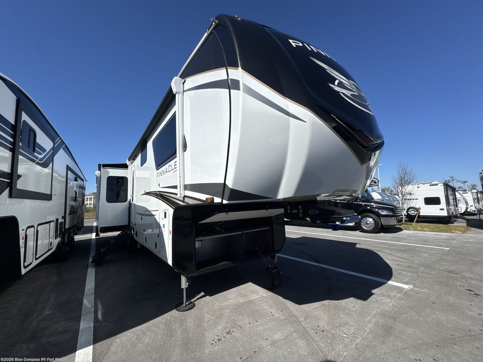 2025 Pinnacle 38KPTS by Jayco from Blue Compass RV Fort Myers in Fort Myers, Florida