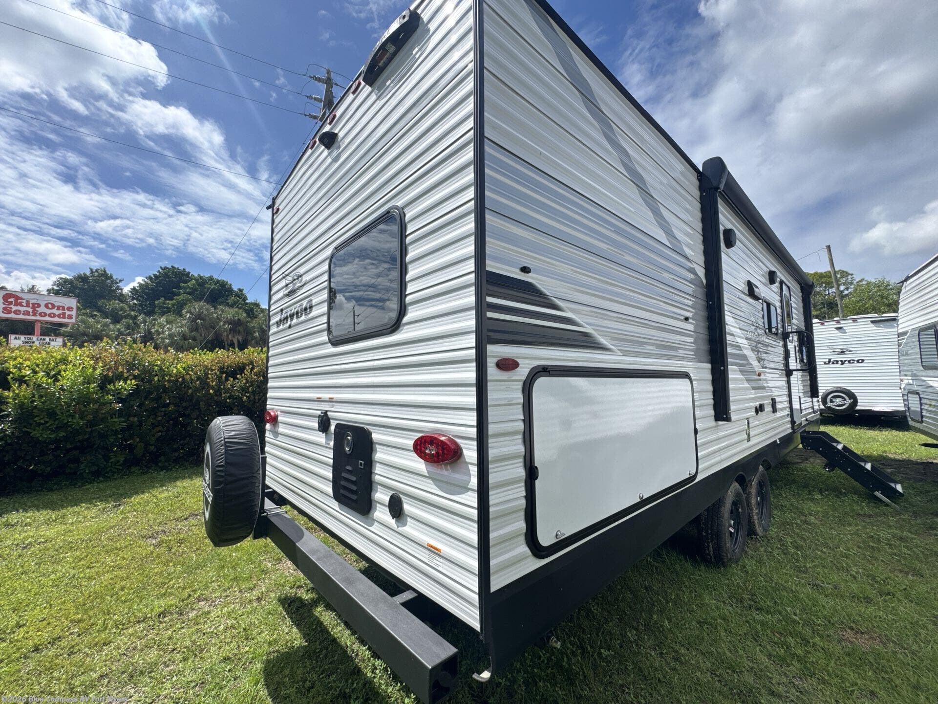 2025 Jay Flight SLX 261BHS by Jayco from Blue Compass RV Fort Myers in Fort Myers, Florida