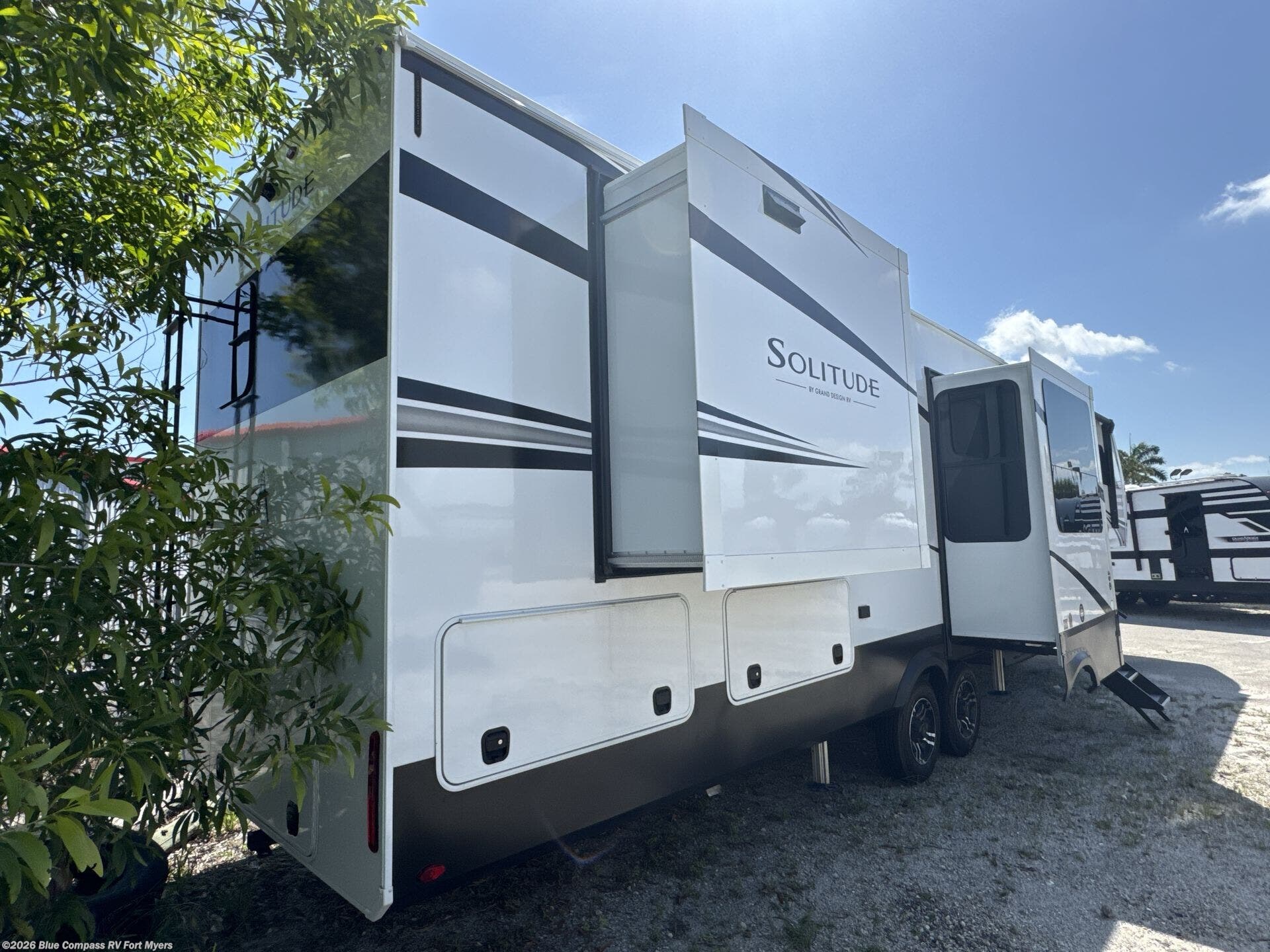 2025 Solitude 390RK by Grand Design from Blue Compass RV Fort Myers in Fort Myers, Florida