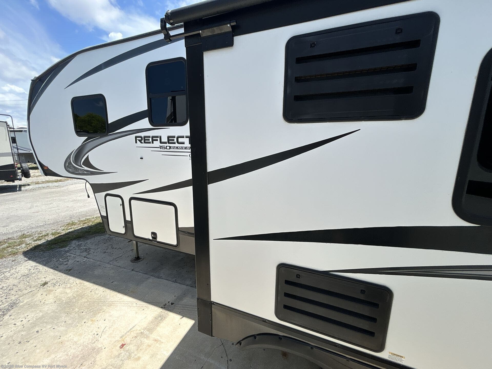 Used 2021 Grand Design Reflection 150 Series 260RD available in Fort Myers, Florida