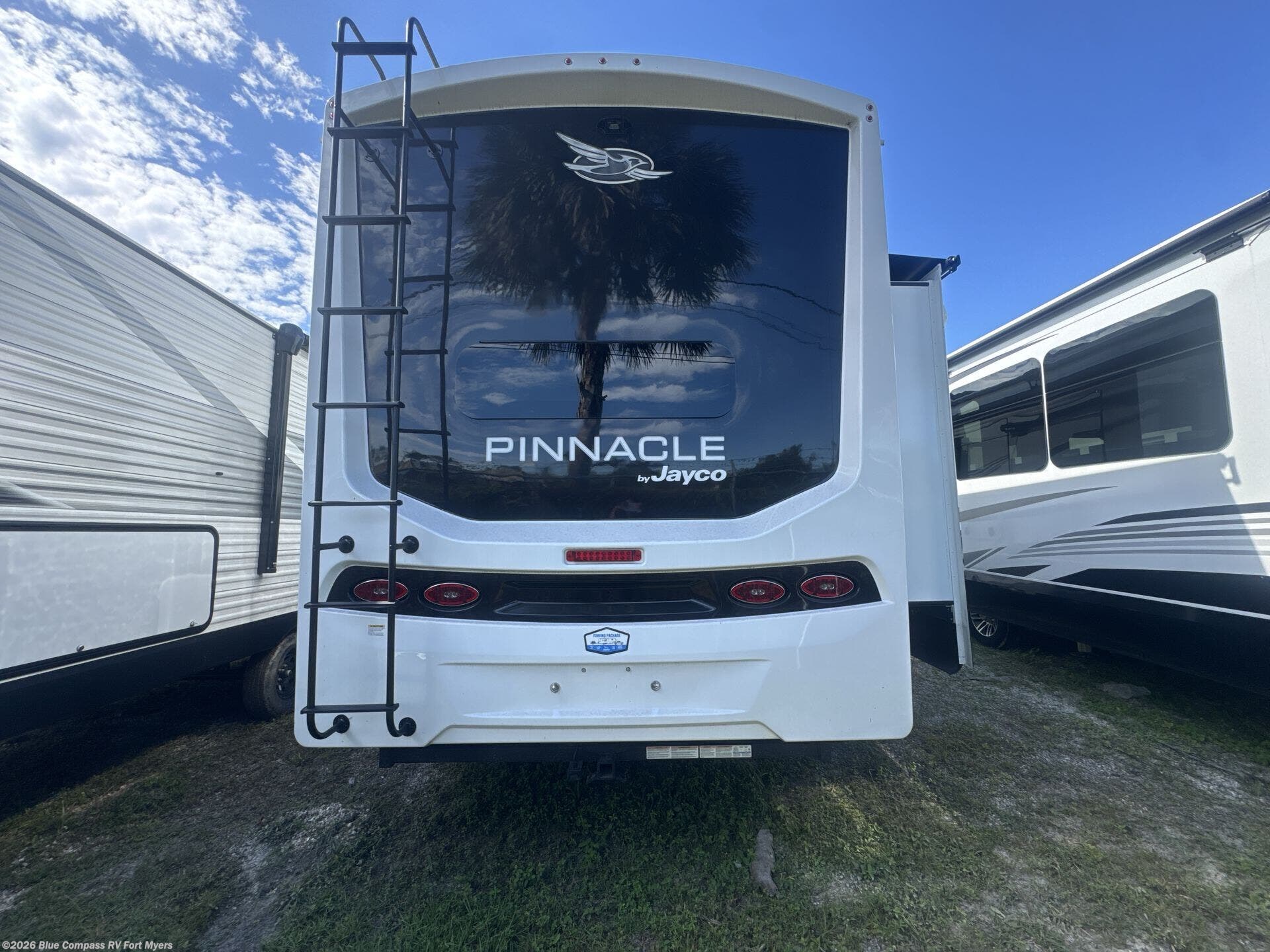 New 2025 Jayco Pinnacle 38FBRK available in Fort Myers, Florida