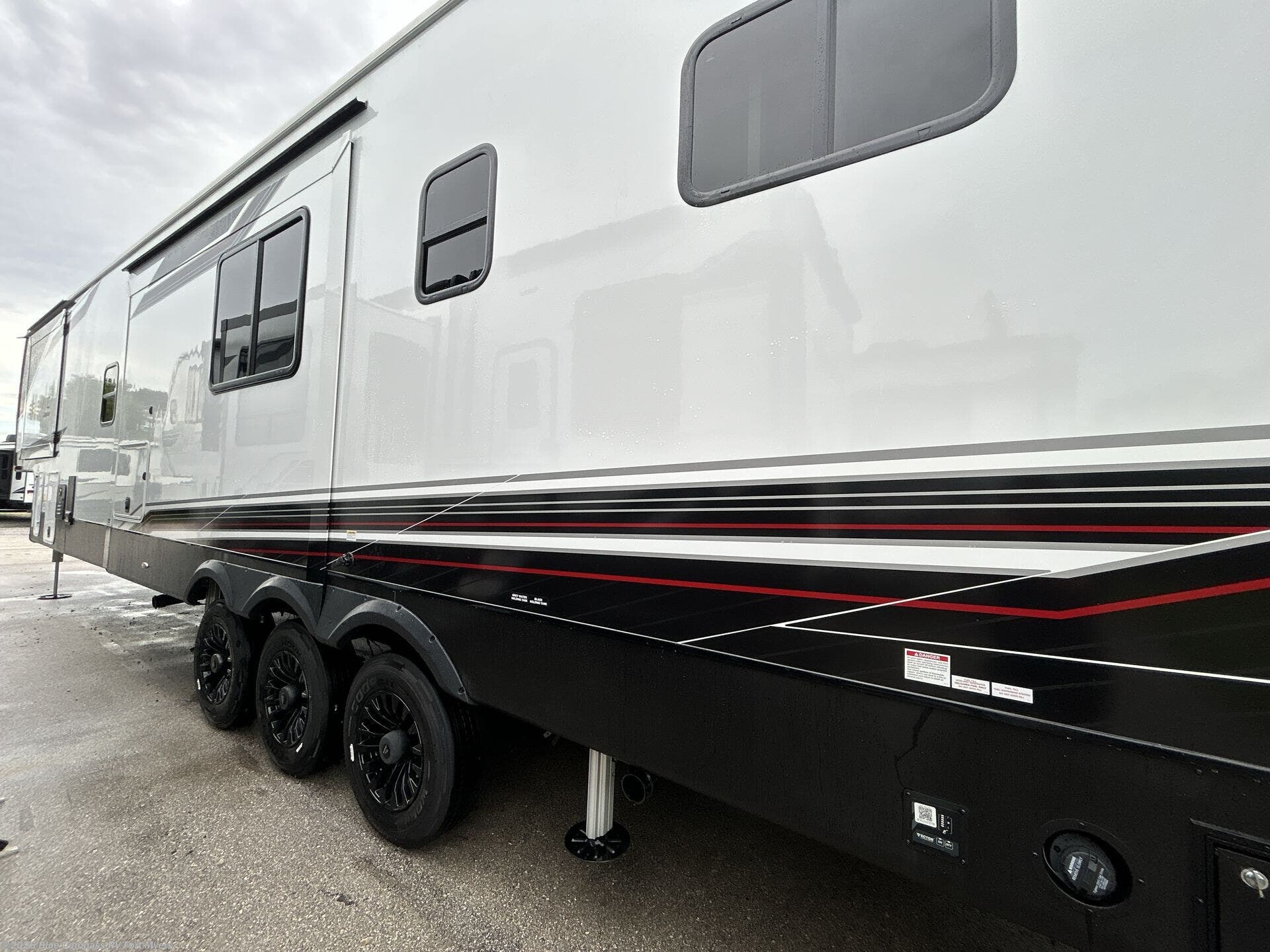 New 2025 Jayco Seismic 395 available in Fort Myers, Florida