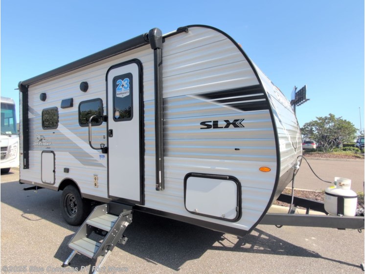 New 2025 Jayco Jay Flight SLX 160LK available in Fort Myers, Florida