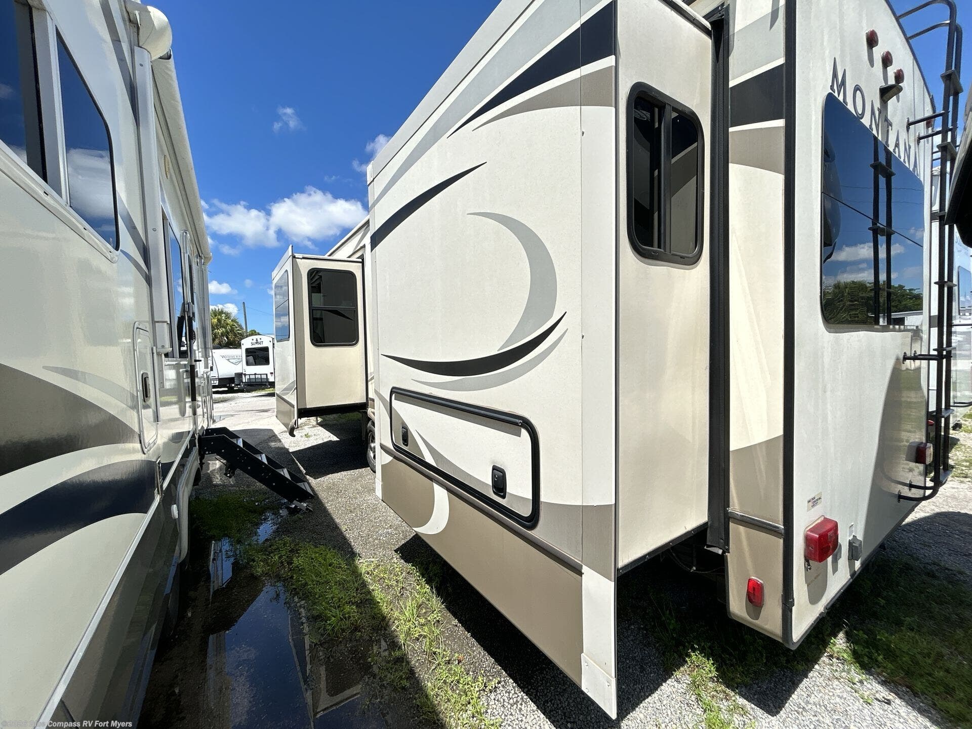 2018 Montana 3820FK by Keystone from Blue Compass RV Fort Myers in Fort Myers, Florida