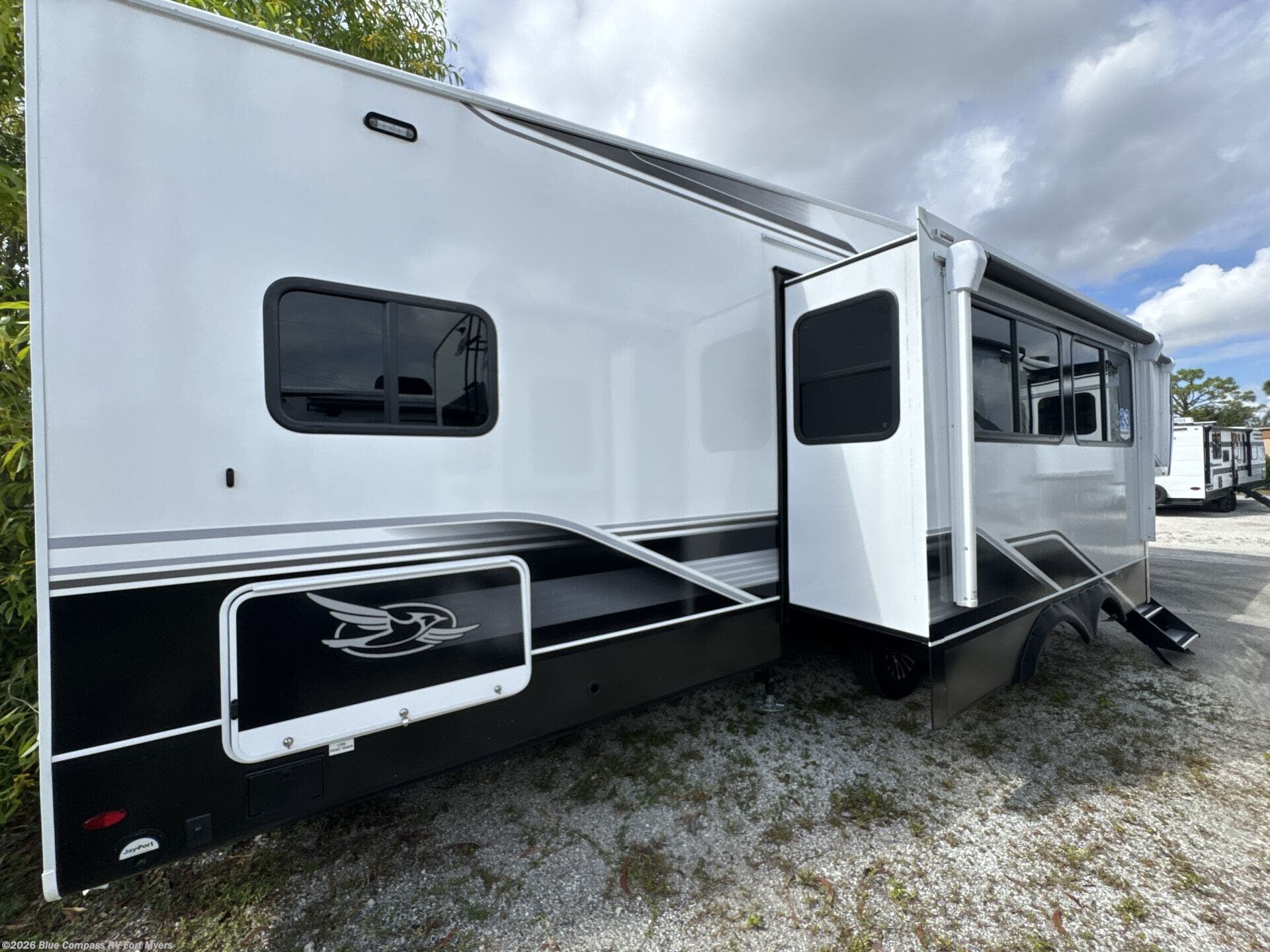 New 2026 Jayco Eagle 360DBOK available in Fort Myers, Florida