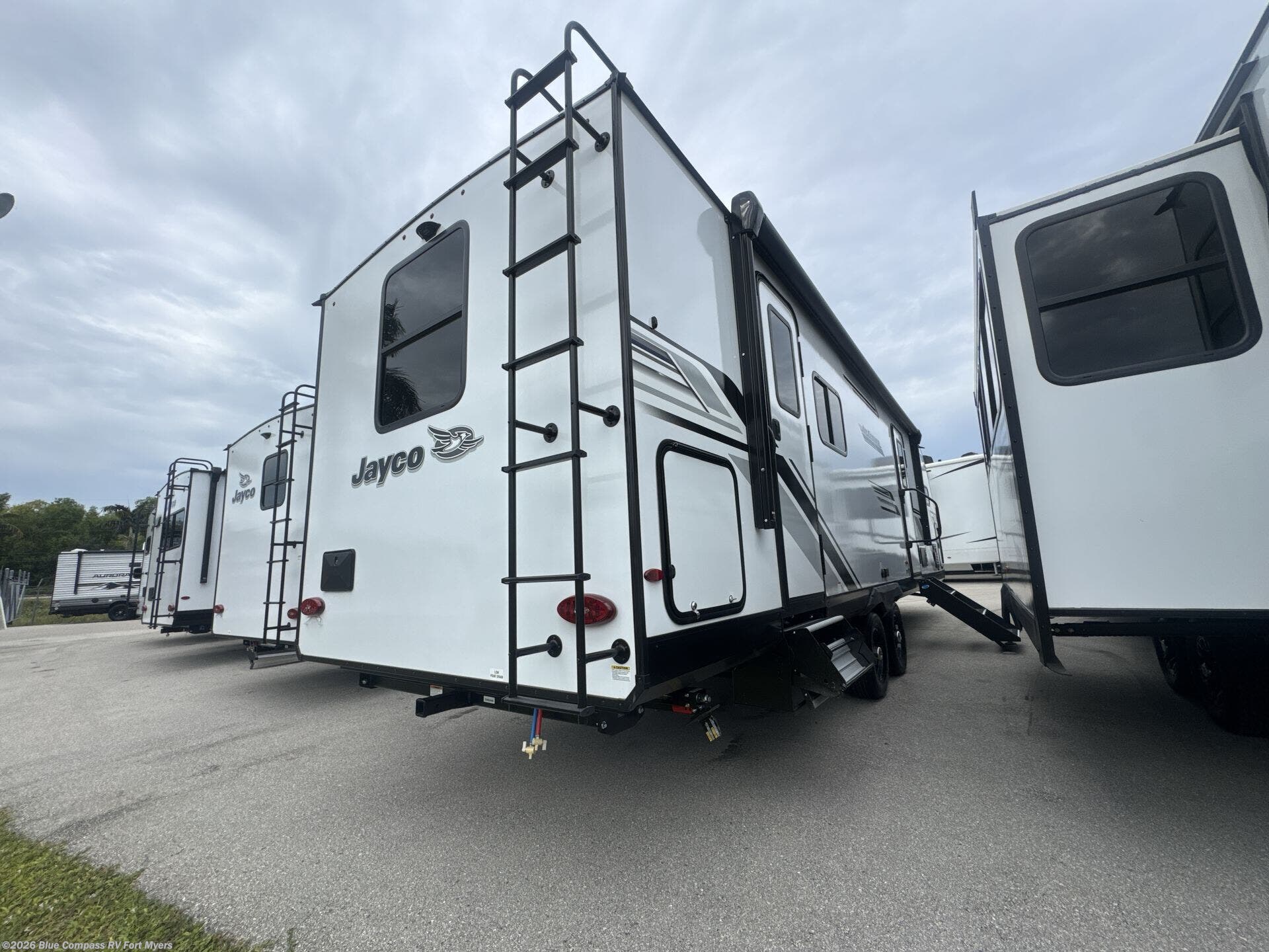 2026 Jay Feather 26FK by Jayco from Blue Compass RV Fort Myers in Fort Myers, Florida