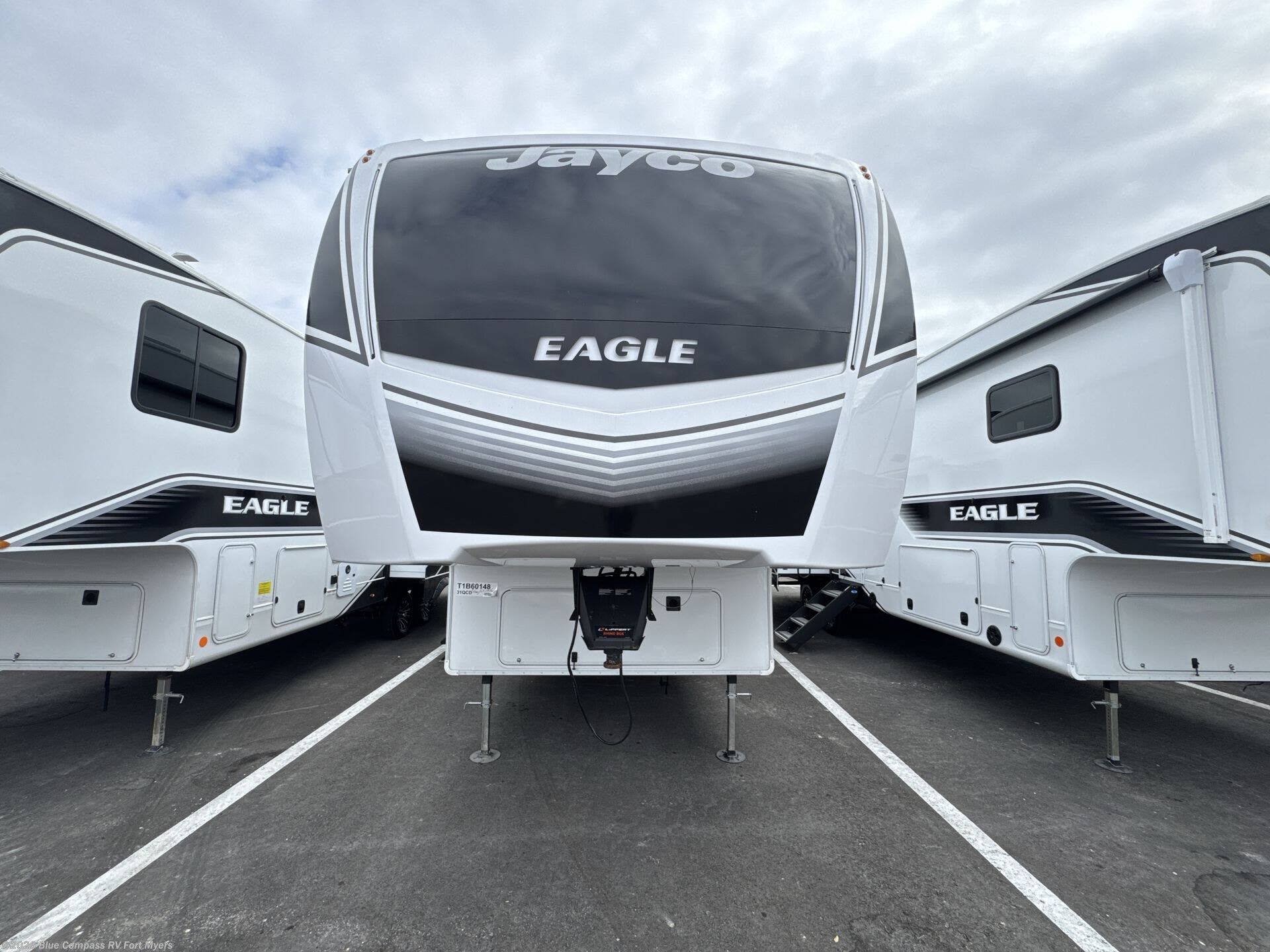 New 2026 Jayco Eagle HT 31QCD available in Fort Myers, Florida